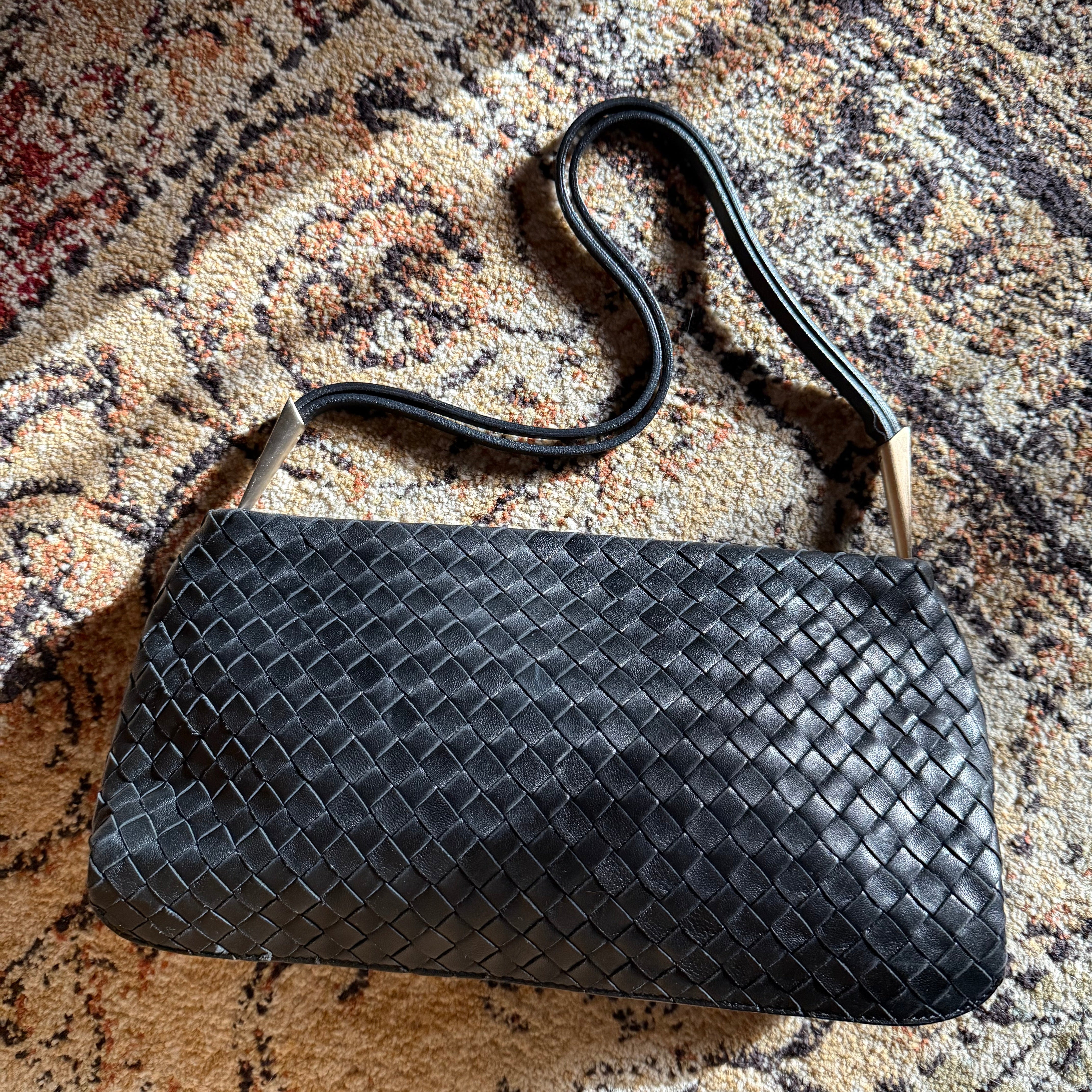 Bottega Vintage Intrecciato weave authentic black shoulder bag