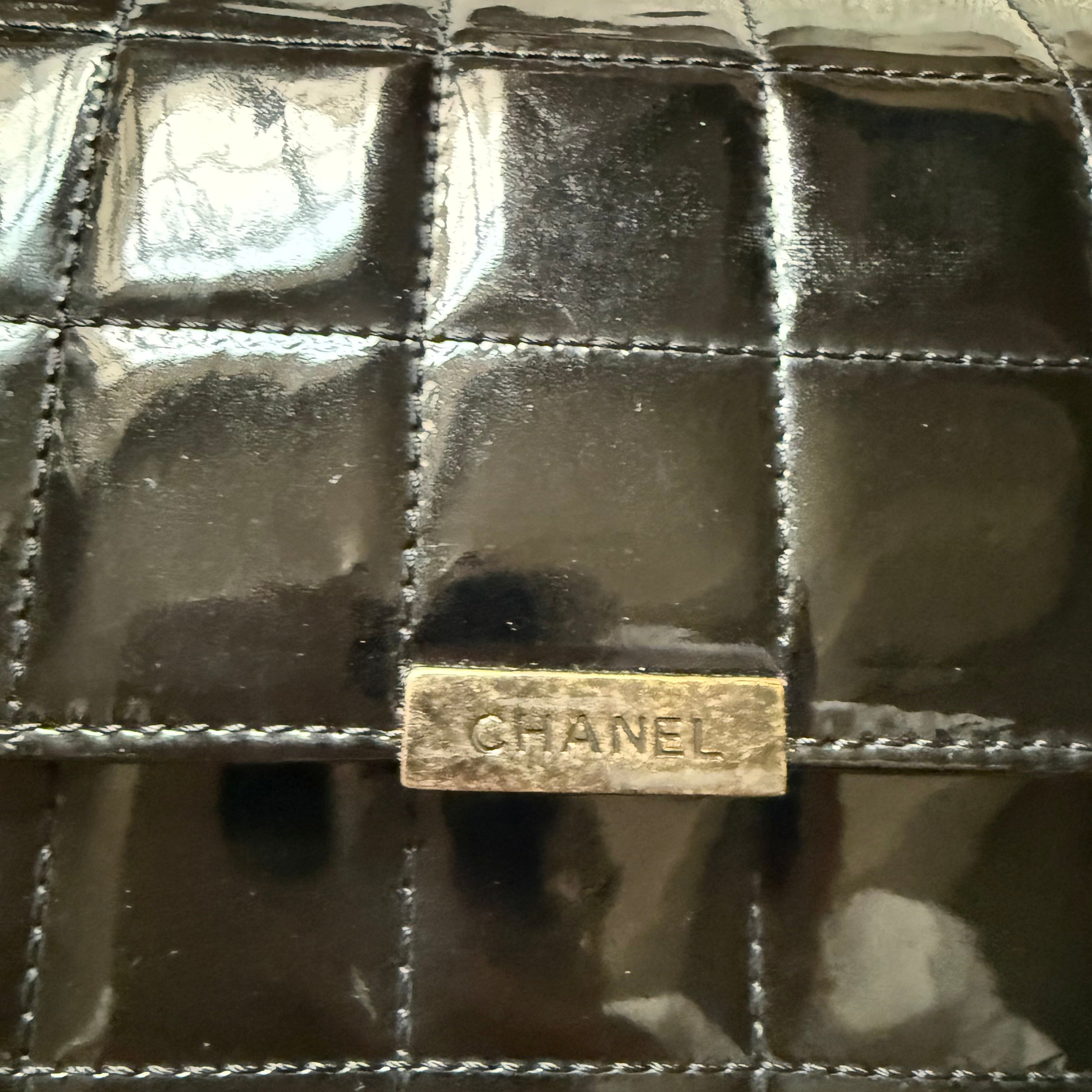 Chanel 2000s authentic vintage clutch bag shiny black leather silver hardware gunmetal