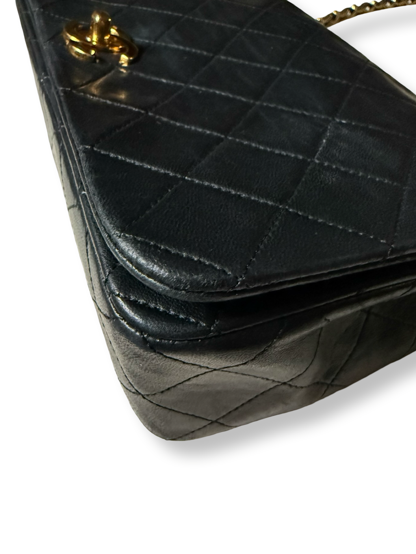 Chanel vintage authentic classic flap black full flap single lambskin gold