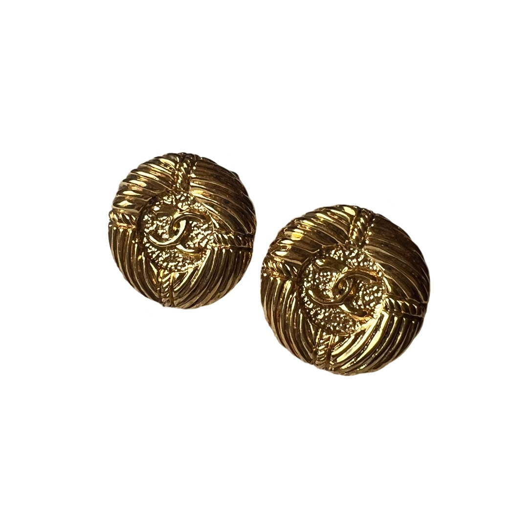 Vintage Chanel Round Earrings Gold With CC