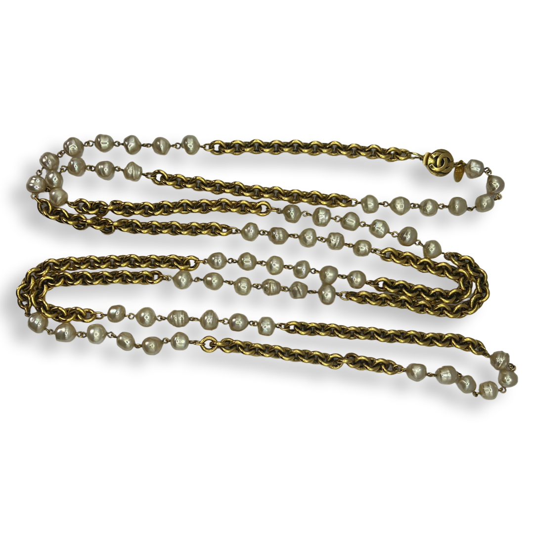 Vintage Chanel pearls & gold chain necklace extra long 1980s