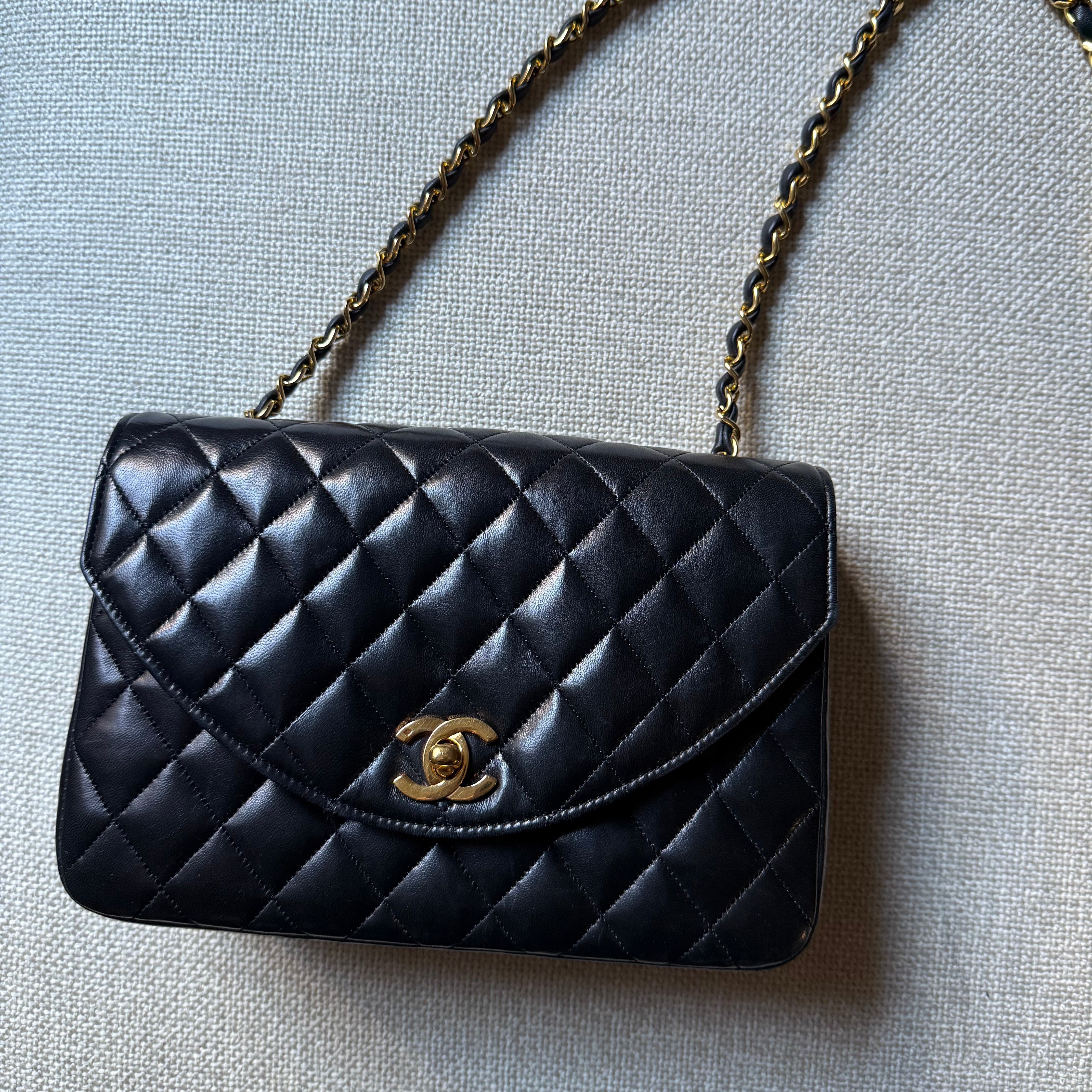 Chanel Vintage Half Moon Classic Flap Black authentic 80s lambskin quilted