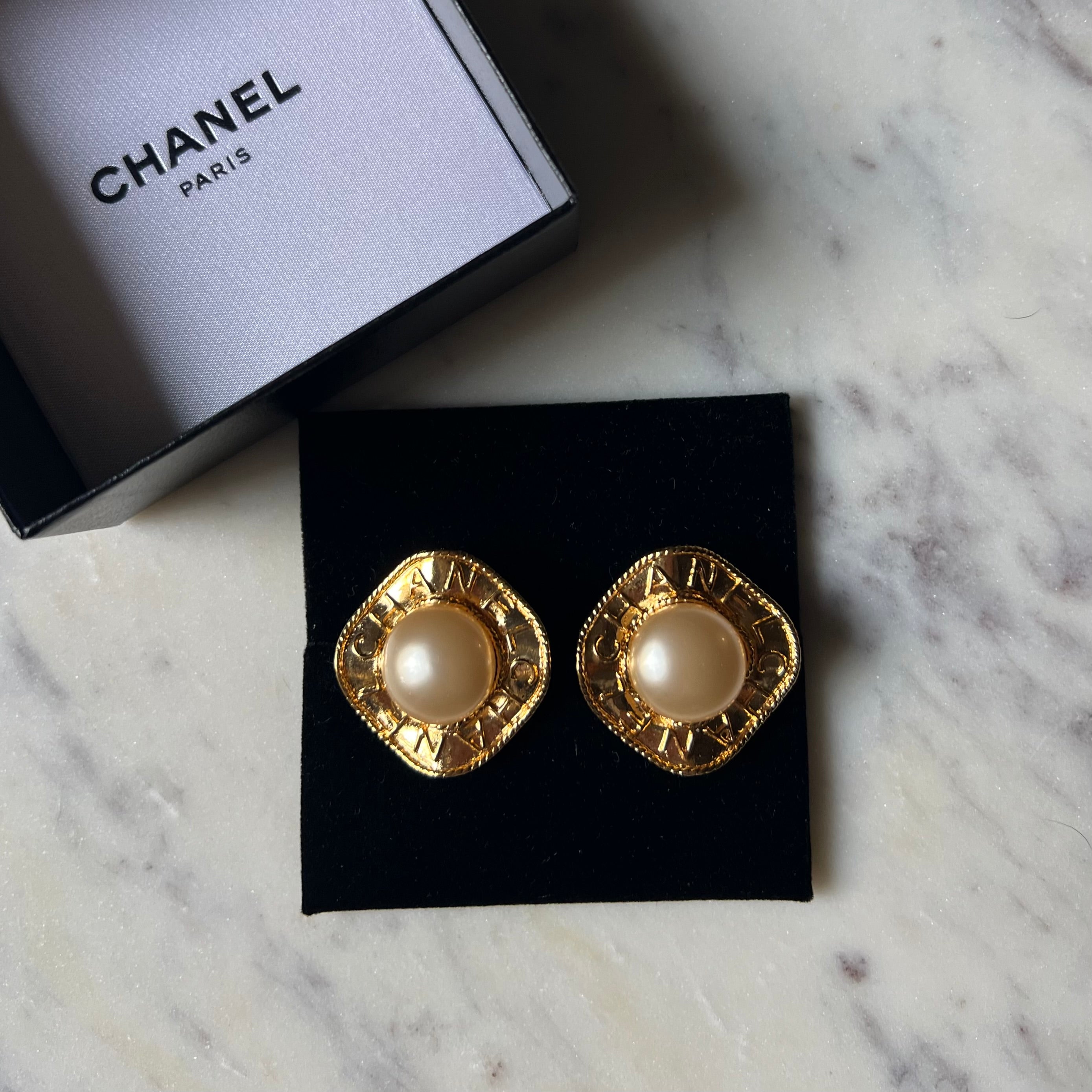 Chanel Vintage Pearl & Gold Earrings square shape