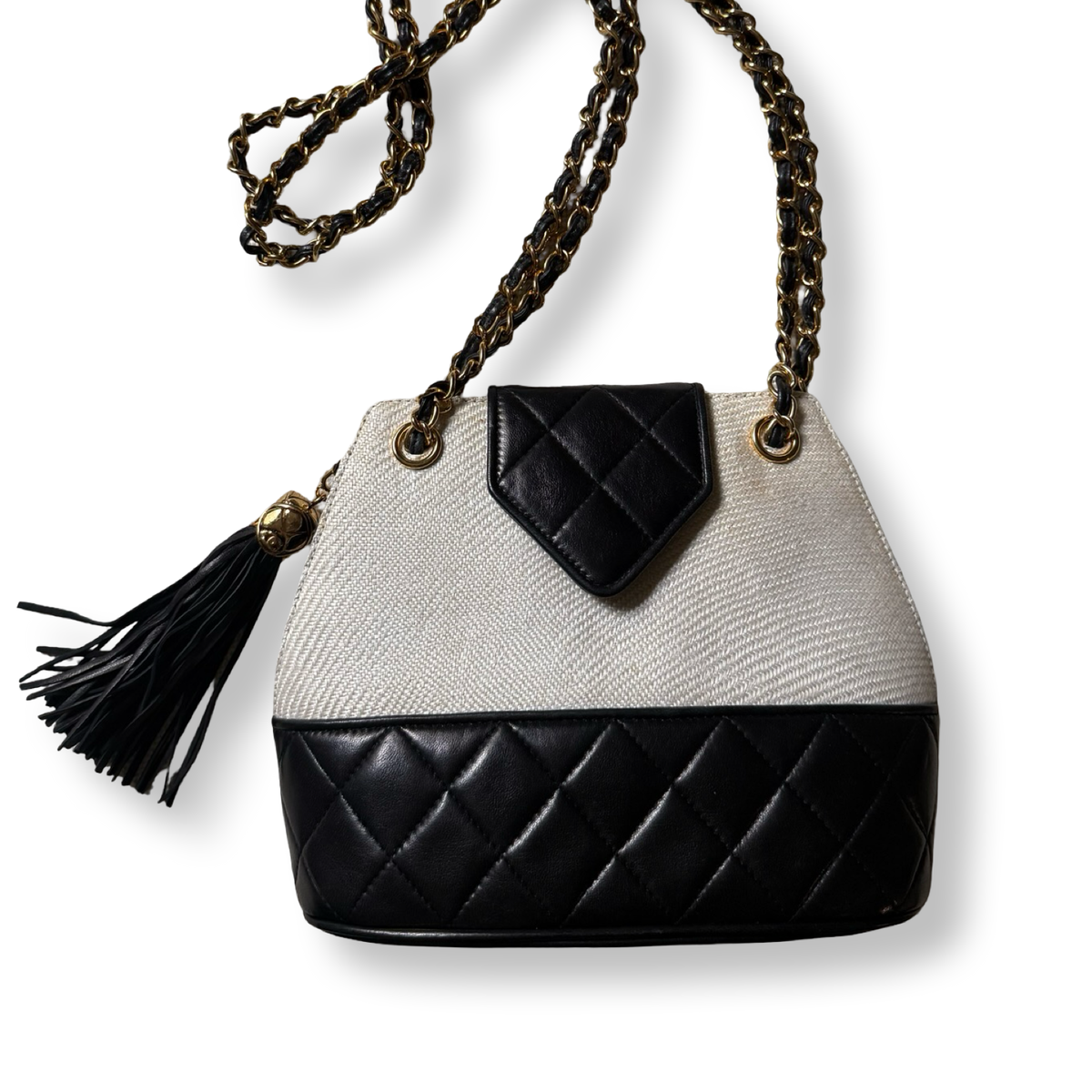 Chanel Vintage Raffia & lambskin tassel bag authentic natural & black subtle bottom CC 1980s - 1990s Karl Lagerfeld collection