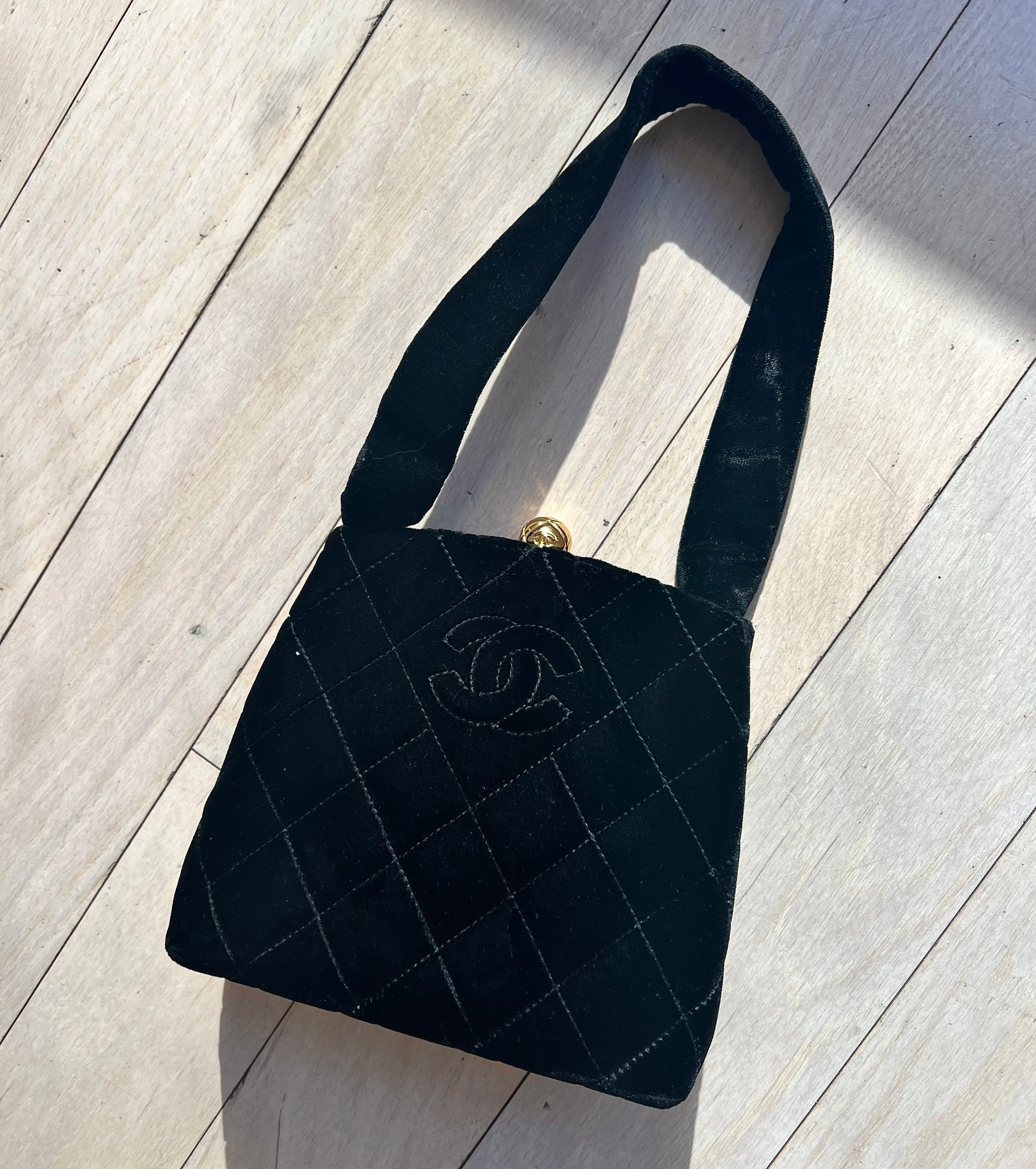 Chanel Vintage Authentic Black Velvet Evening bag