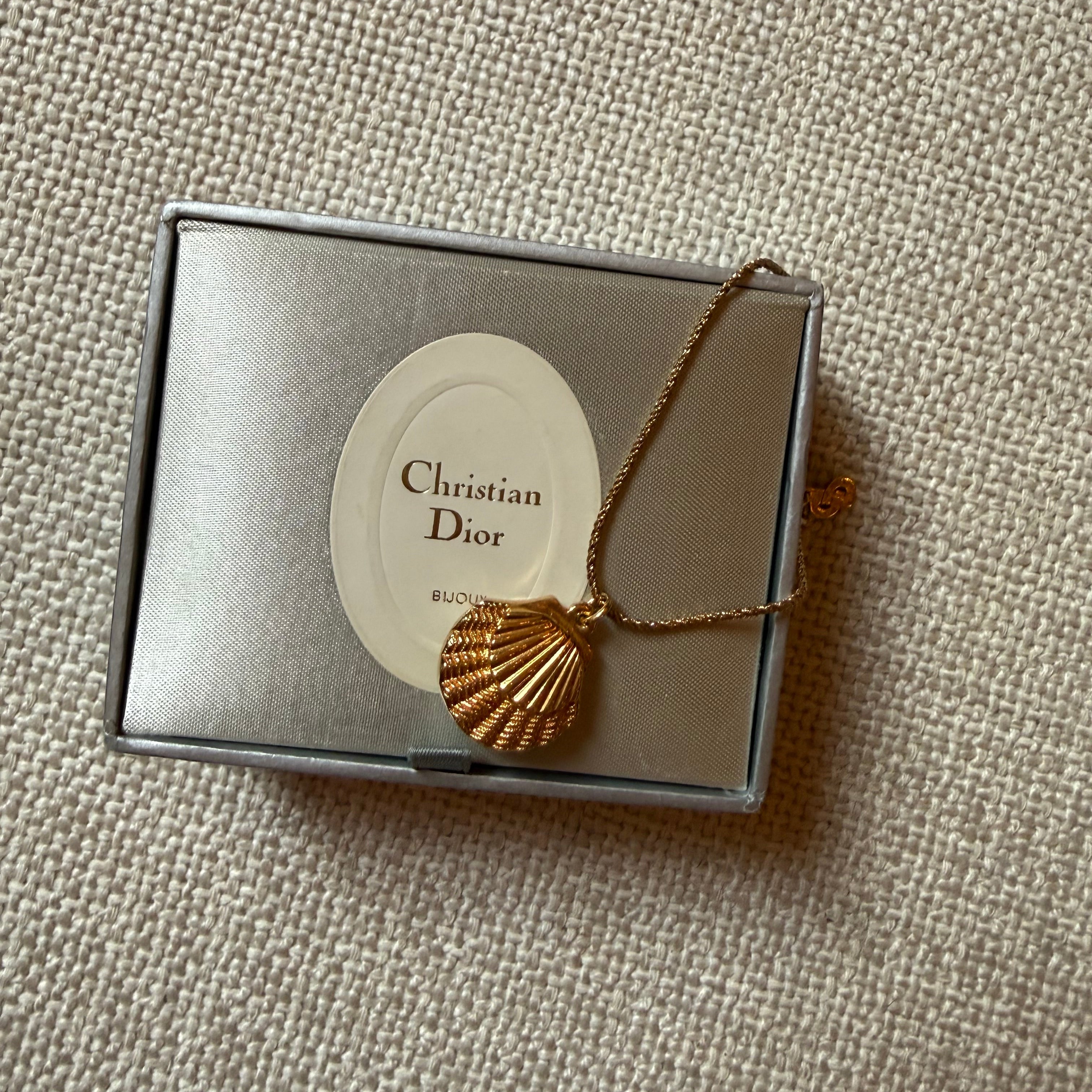 Christian Dior Vintage Seashell Bracelet authentic gold plated 3d clamshell bangle