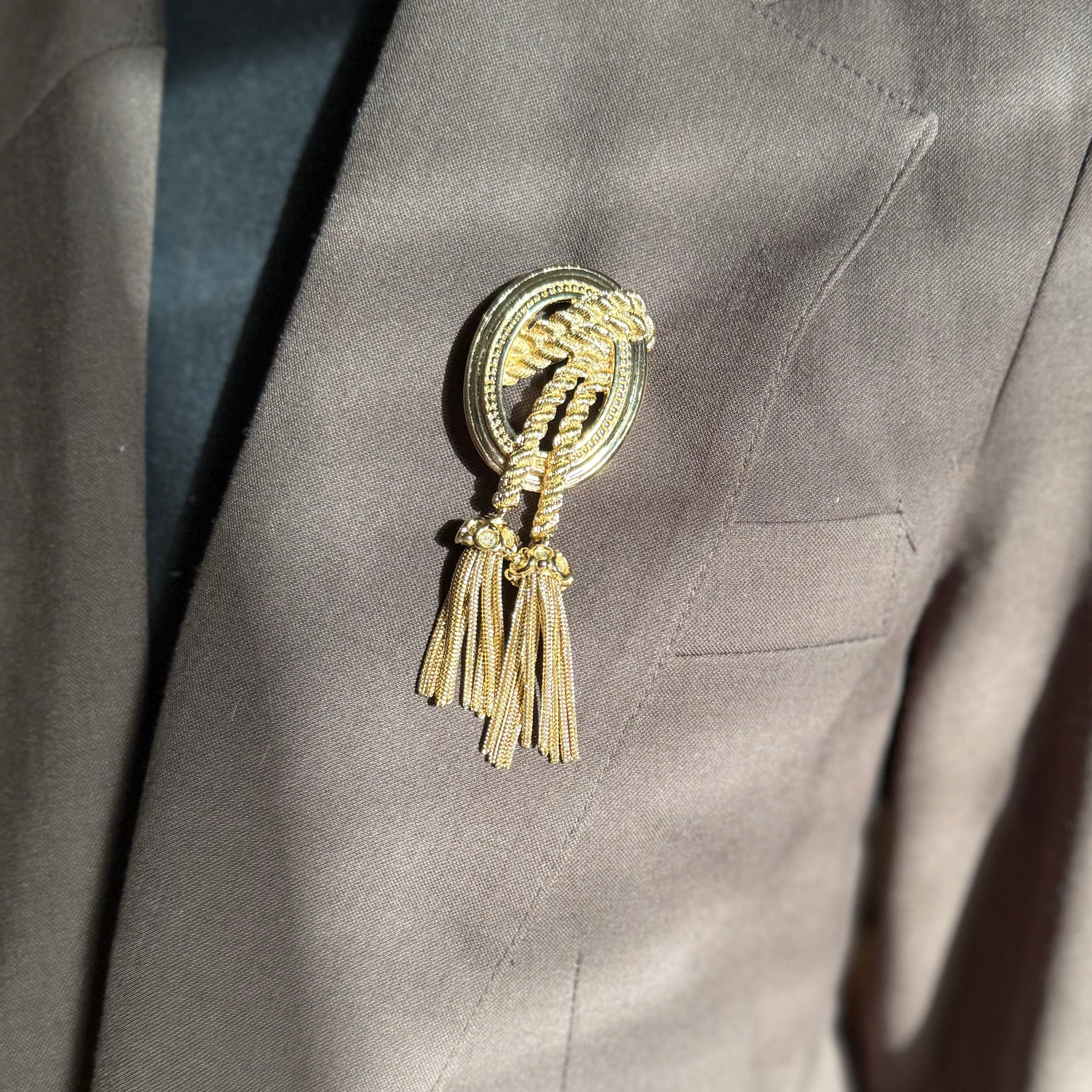 Christian_Dior_Vintage_Tassel_Brooch authentic 1960s gold