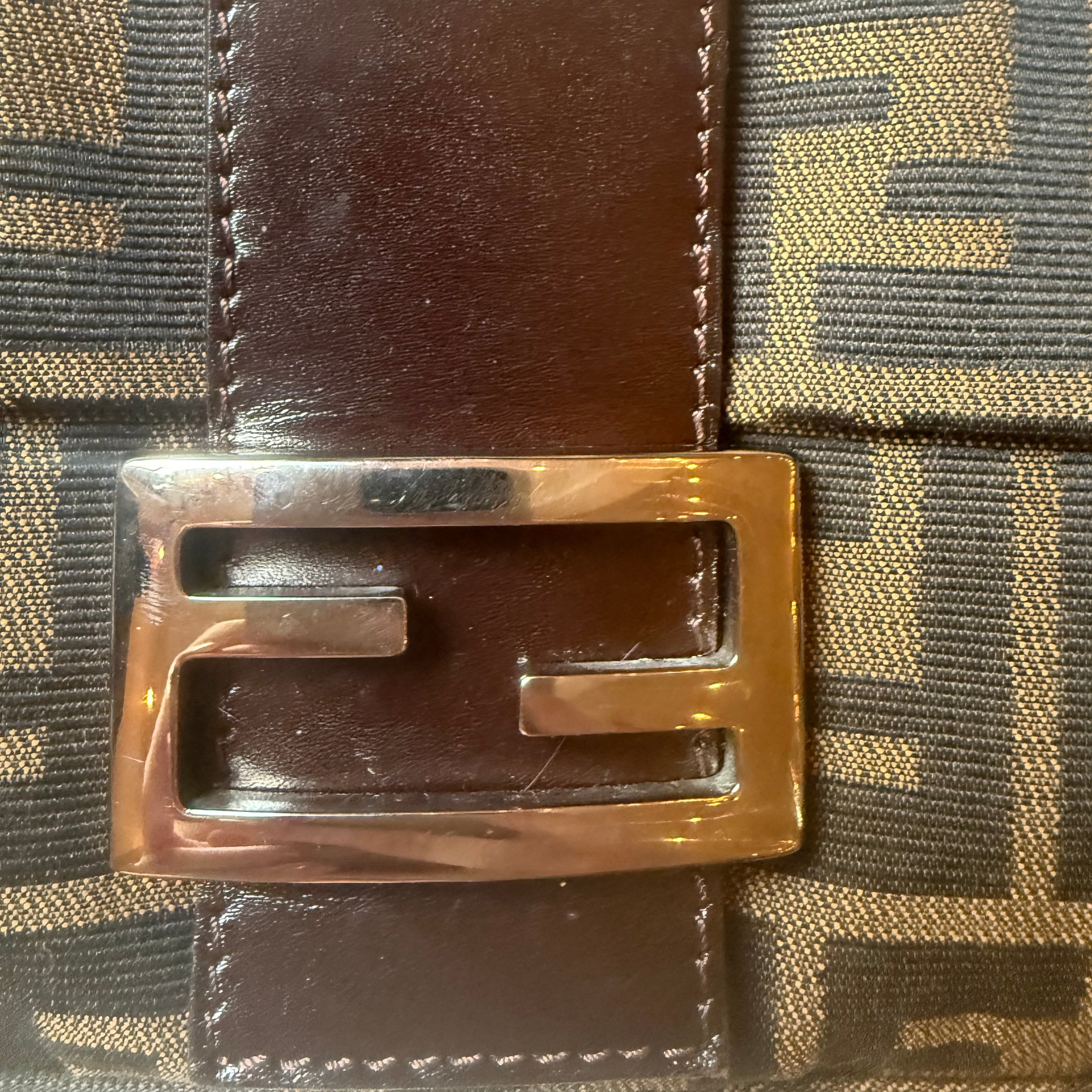 Fendi Baguette Vintage Original Zucca brown authentic