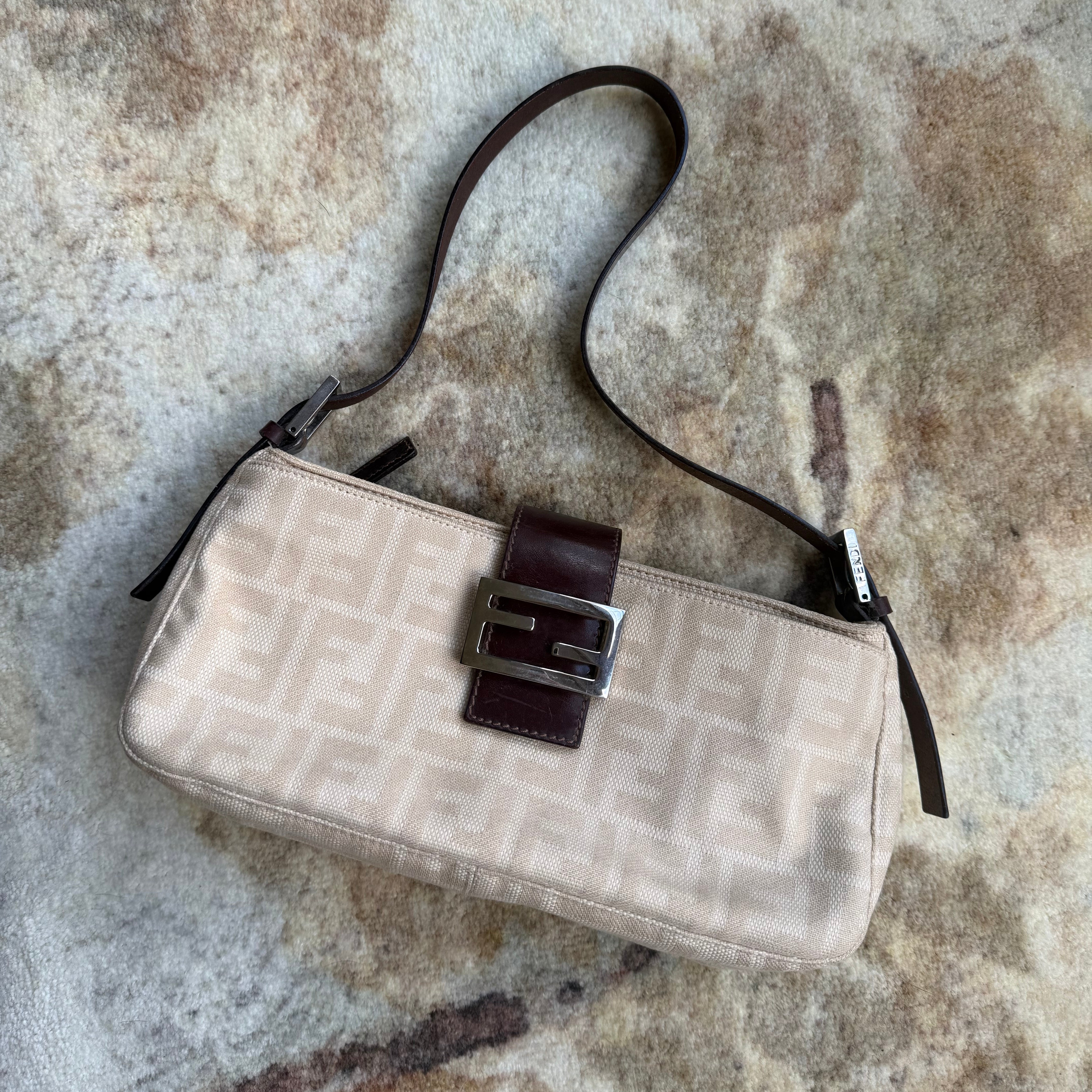 Fendi_Zucca_Shoulder_Bag_Baguette_Small_Cream authentic vintage