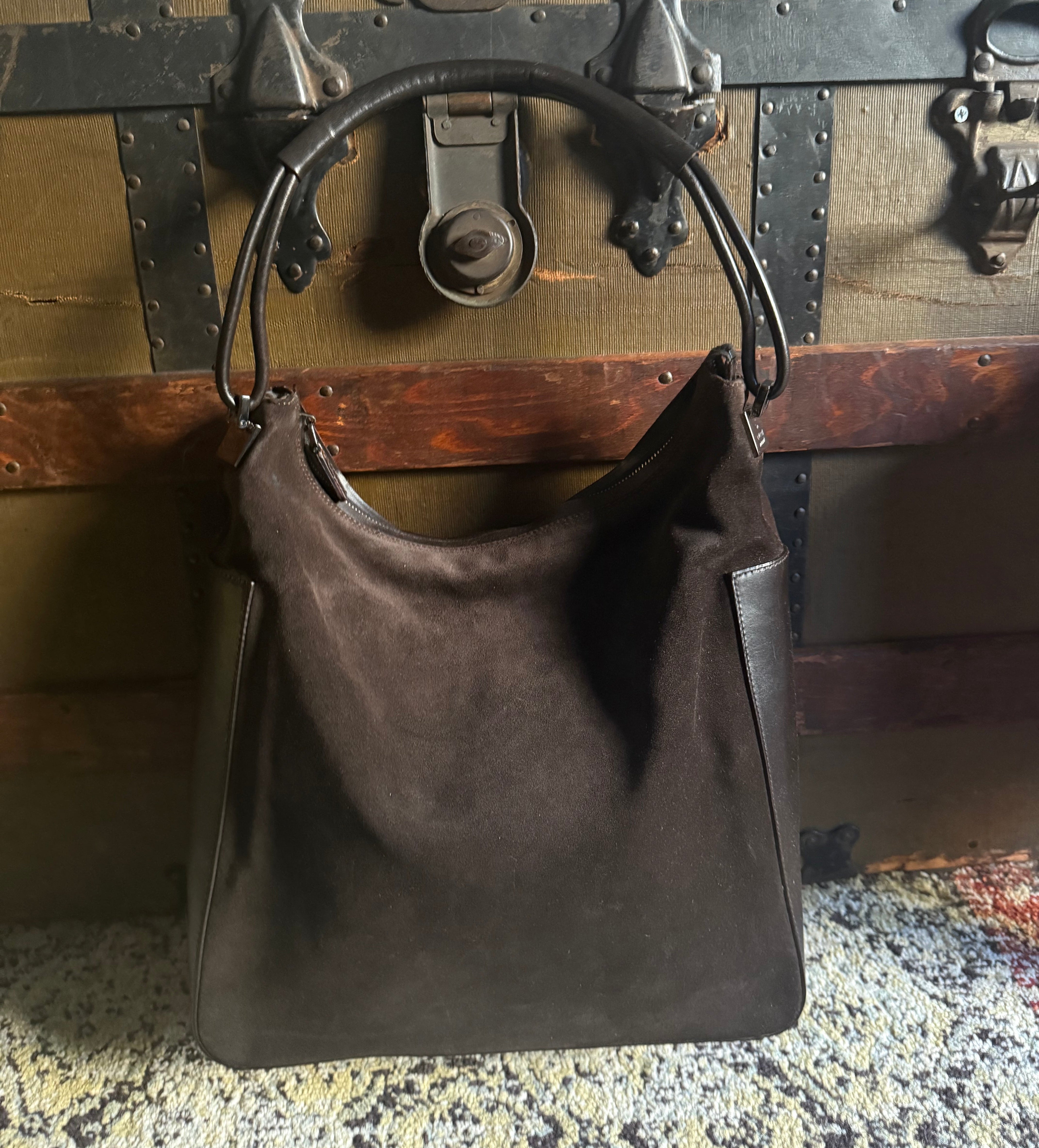 Gucci Hobo Shoulder Bag Chocolate Brown Suede and Leather Authentic Vintage