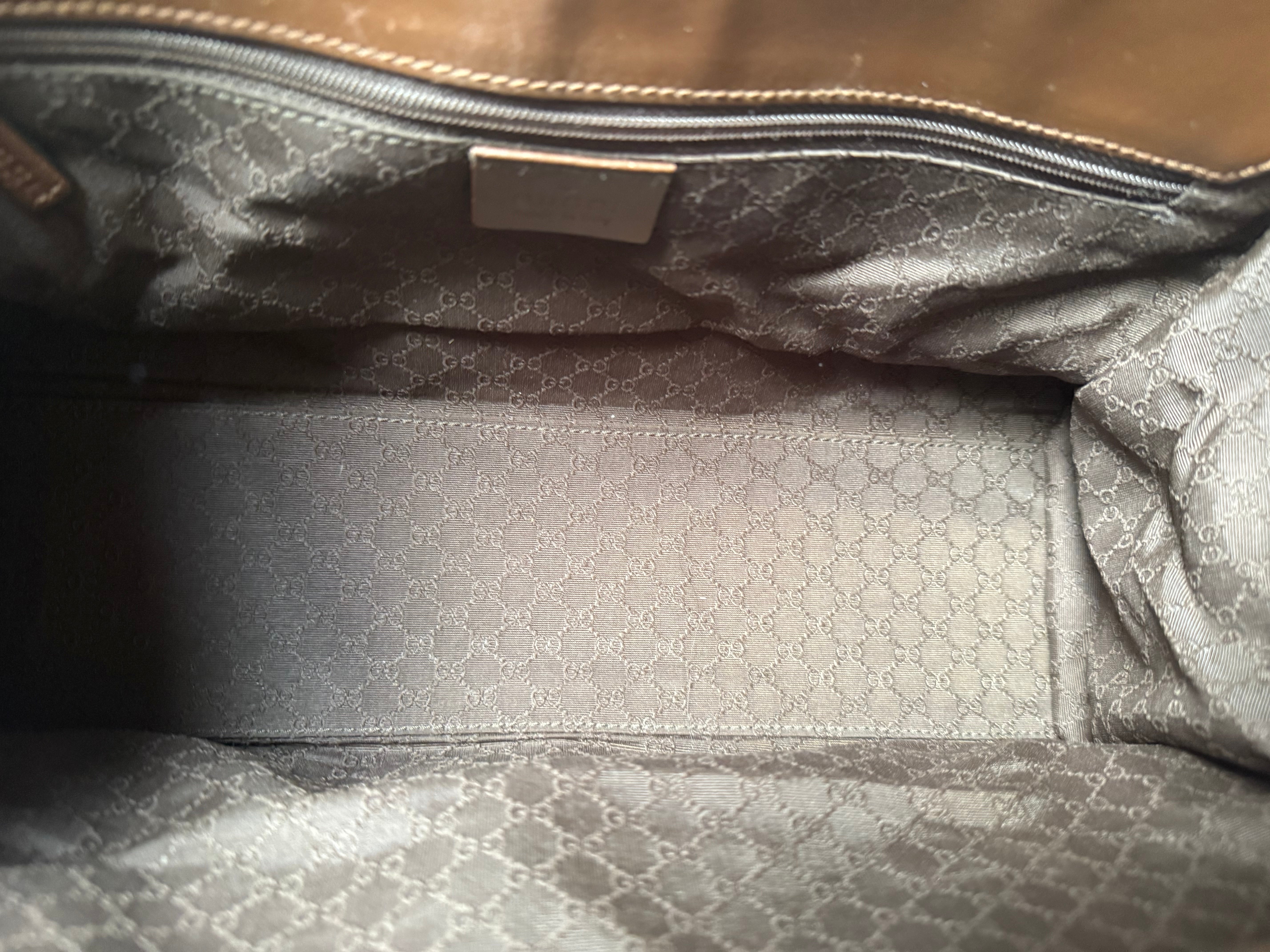 Gucci vintage authentic hobo bag