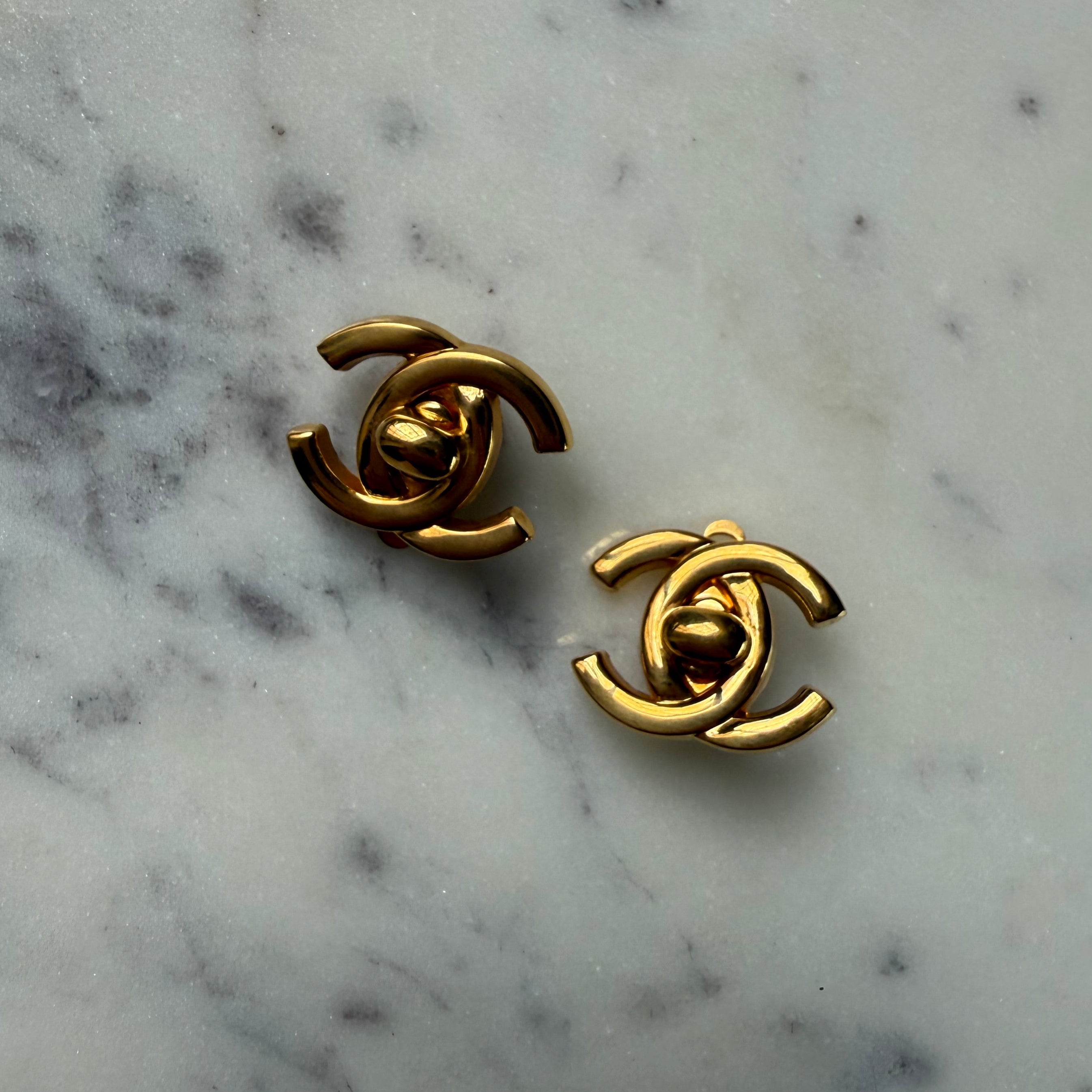 Vintage Chanel CC Turnlock Earrings authentic gold clip on