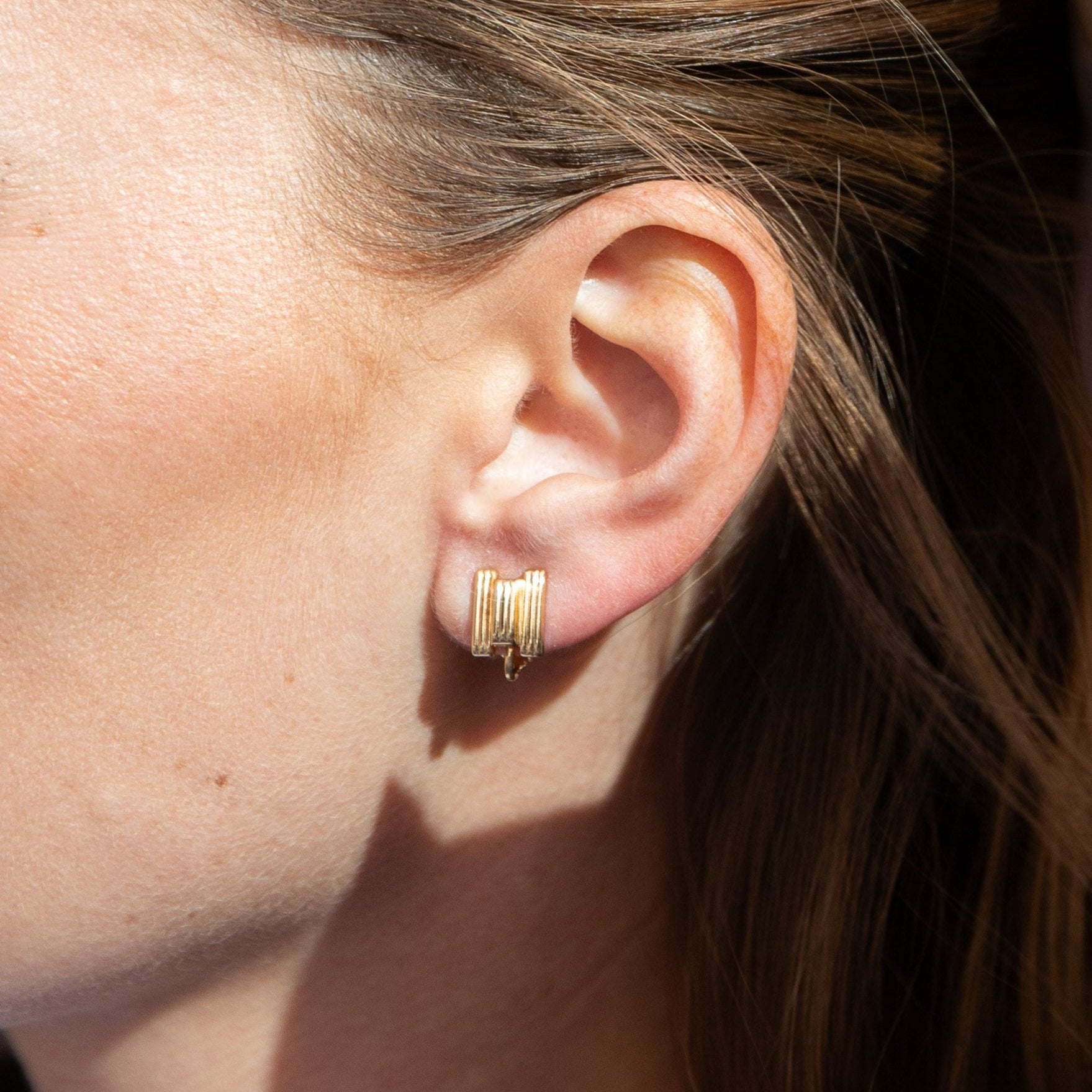 christian dior vintage gold small earrings clip on