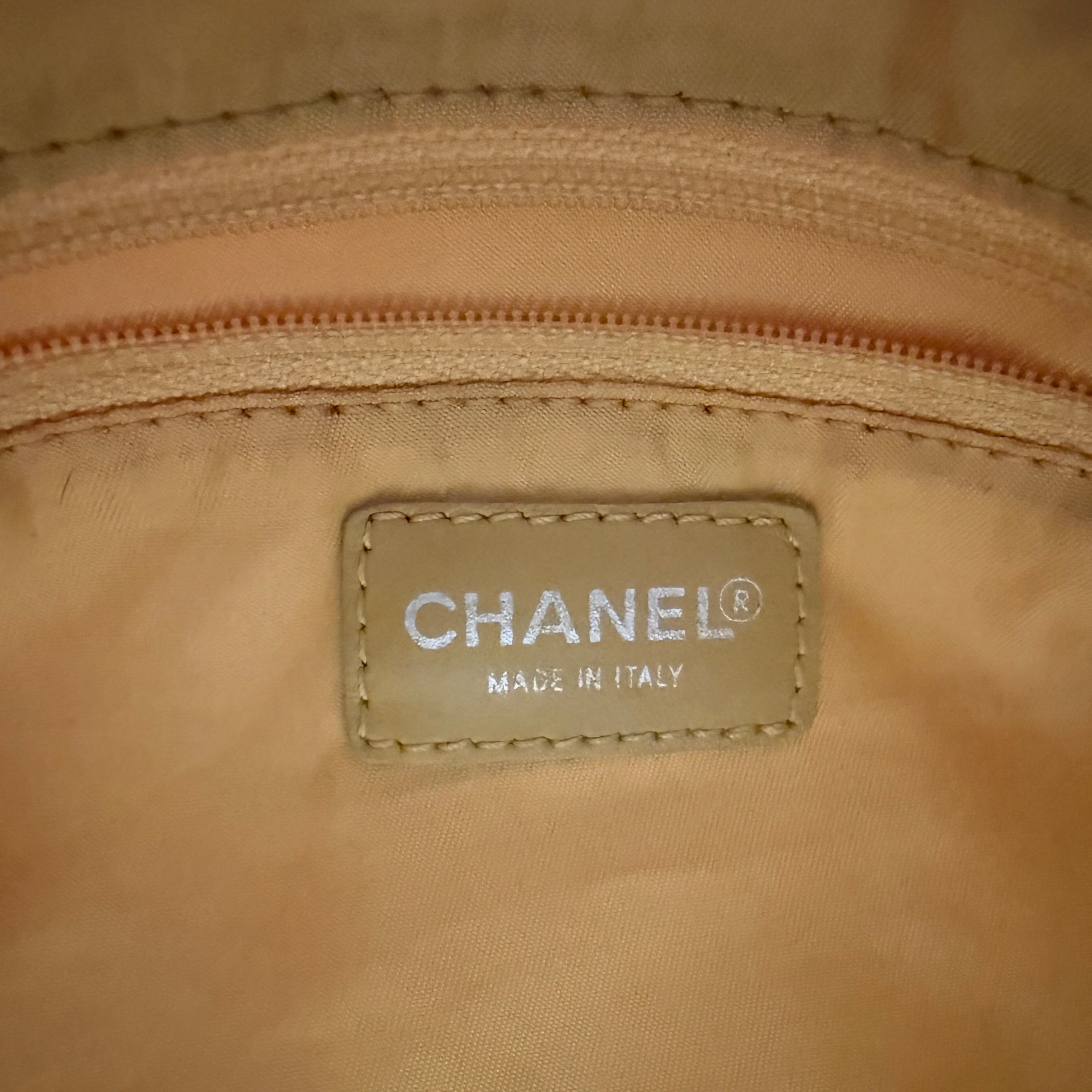 Chanel Vintage Travel Line Barrel