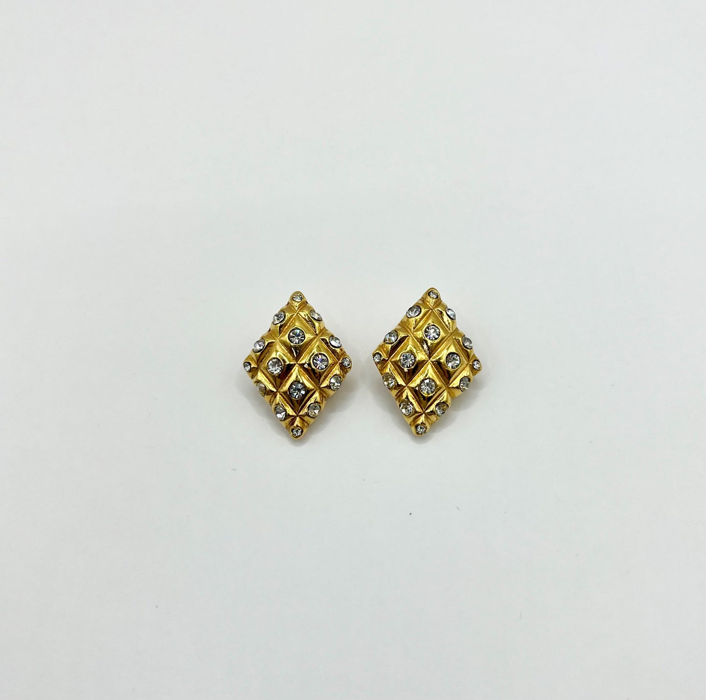 Chanel Vintage quilted Gold Earrings