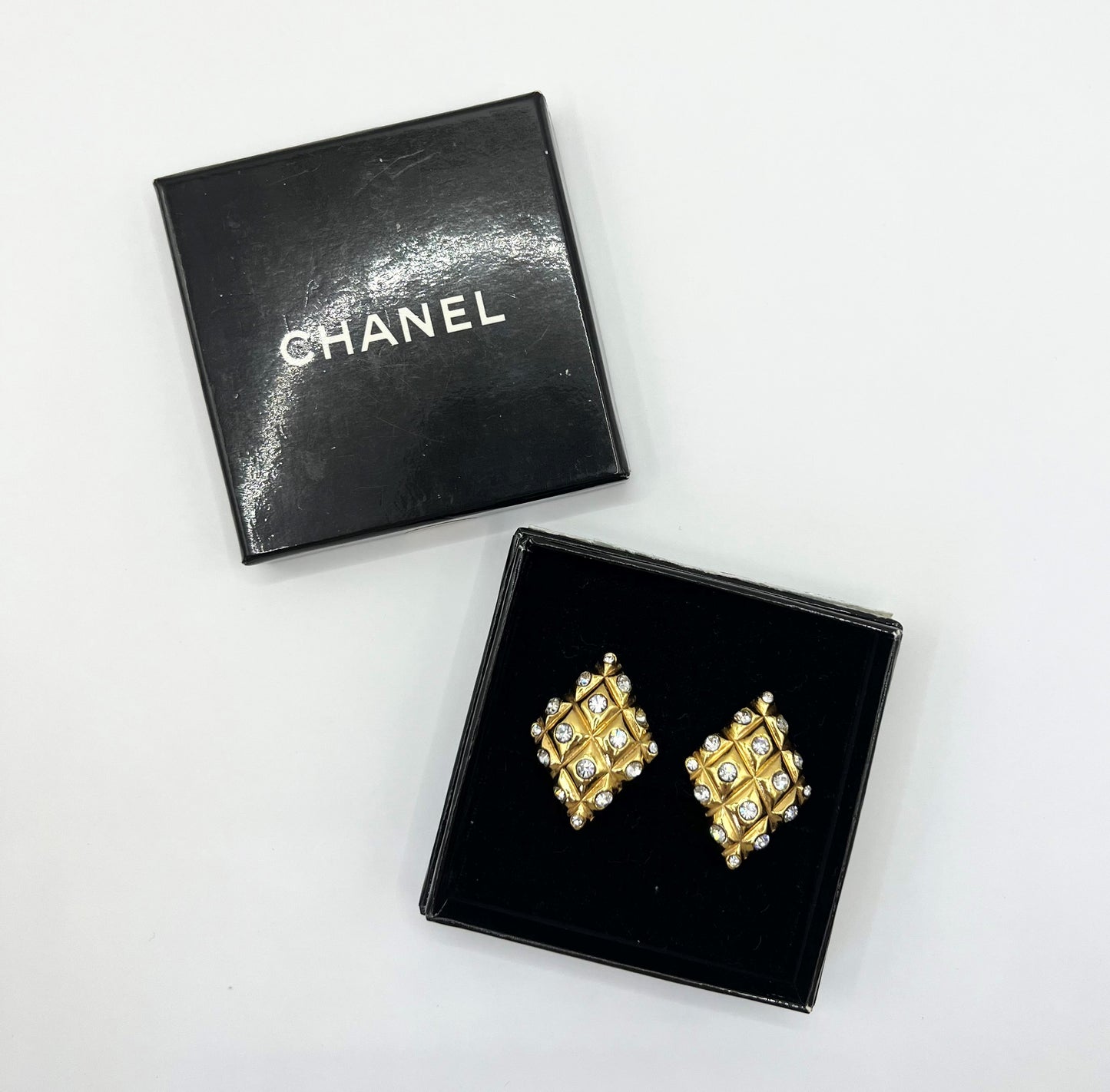 Chanel Vintage quilted earrings