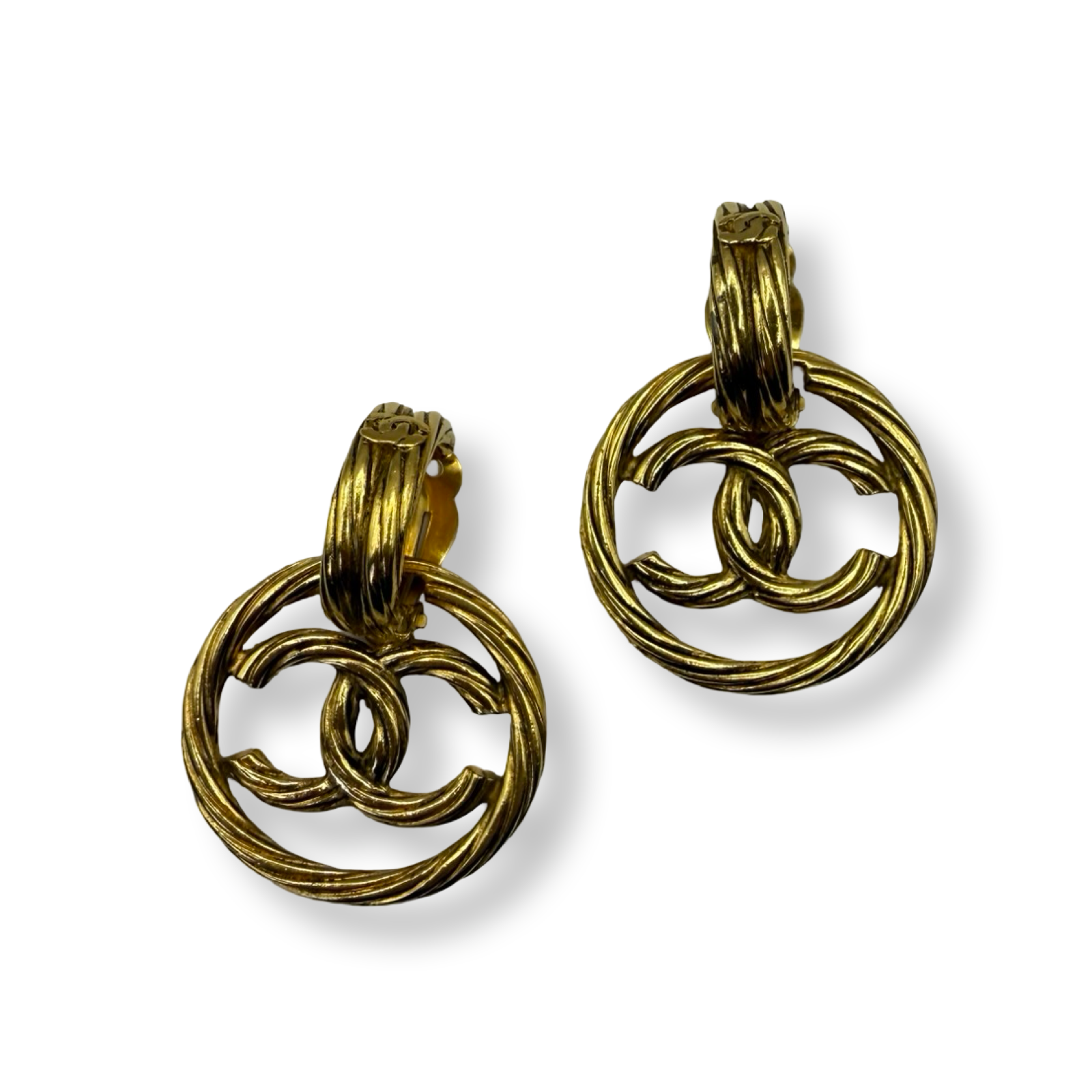 Chanel vintage gold CC round dangle earrings authentic retro clip on