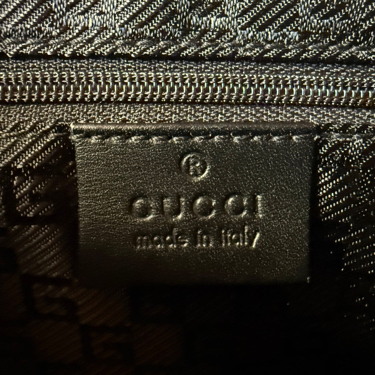 Gucci Vintage Tiger Charm Shoulder