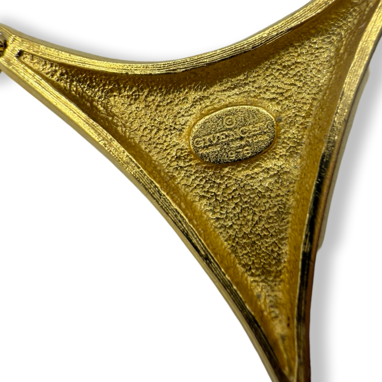 Givnechy Authentic Vintage Pendant Gold