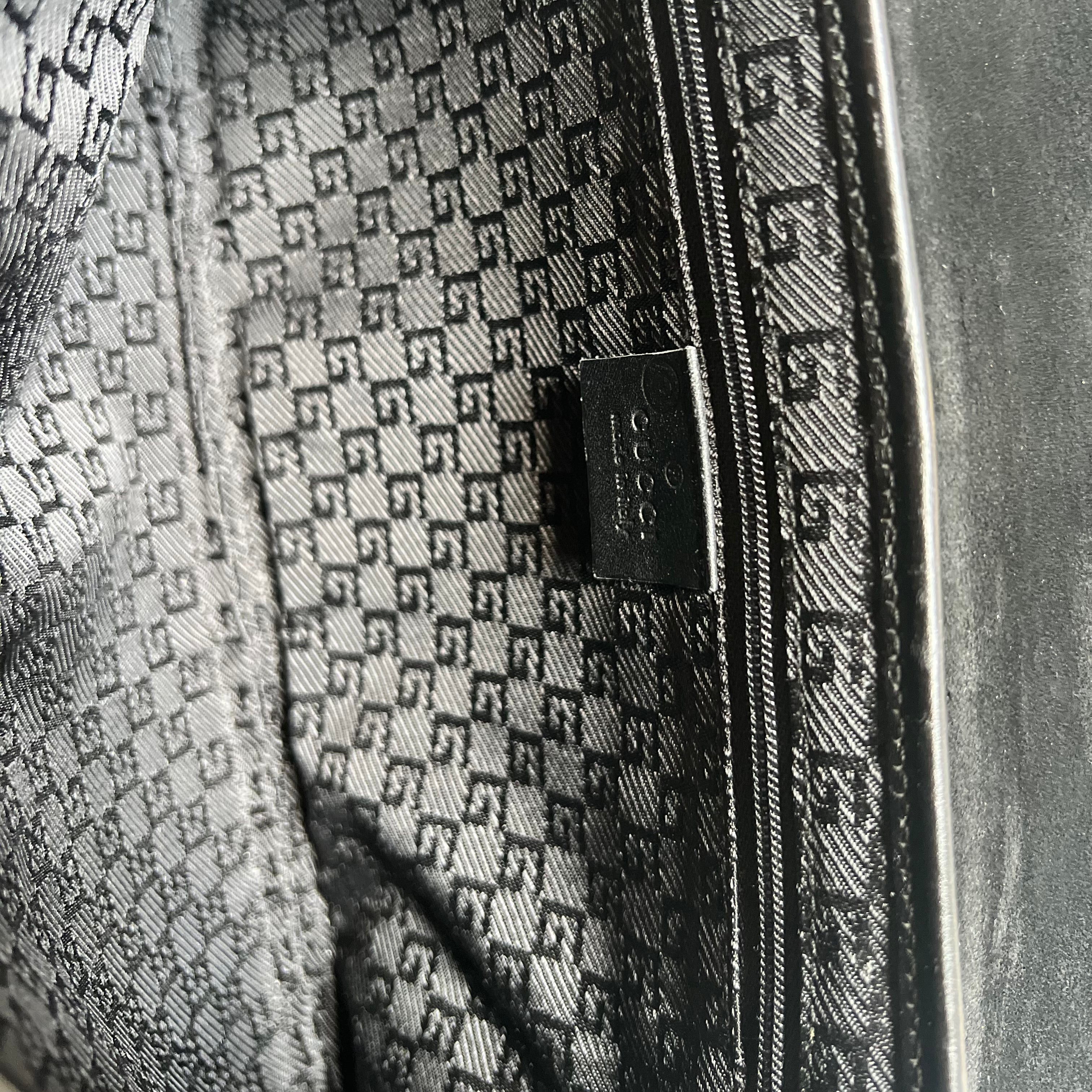 Gucci Tiger head Charm Shoulder Bag