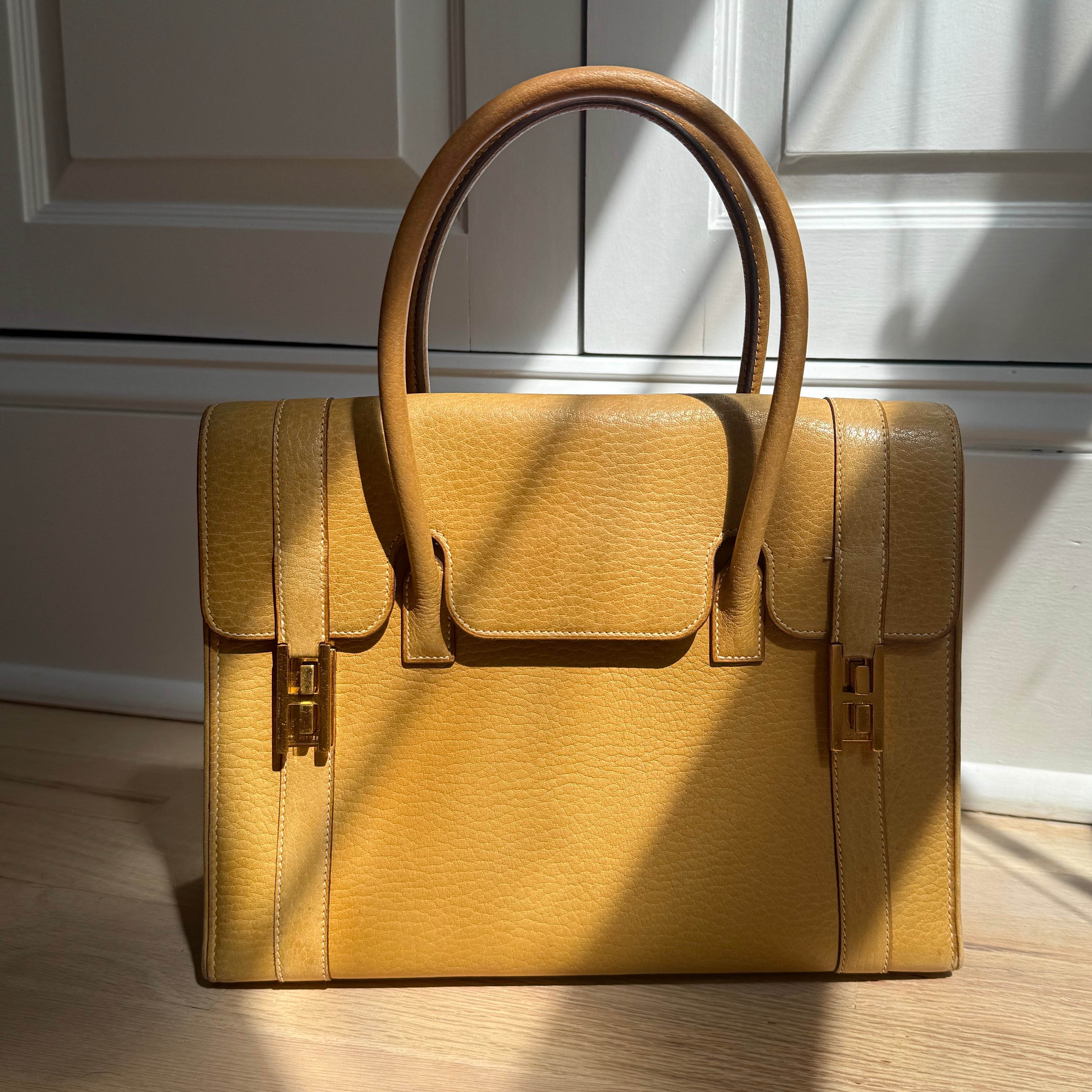 Authentic Vintage Hermes Drag 27 handbag Paille straw color textured leather 1979 