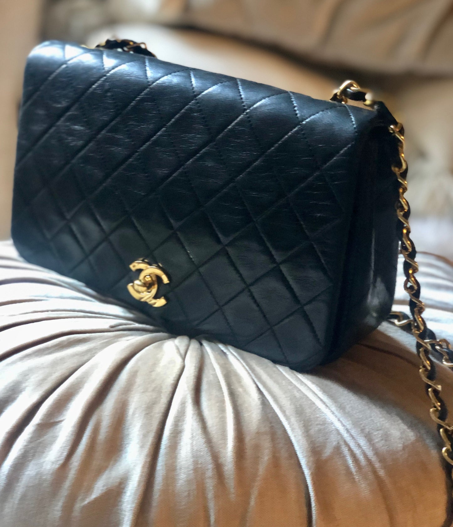 Vintage Chanel White Quilted Lambskin Classic Flap Tortoiseshell