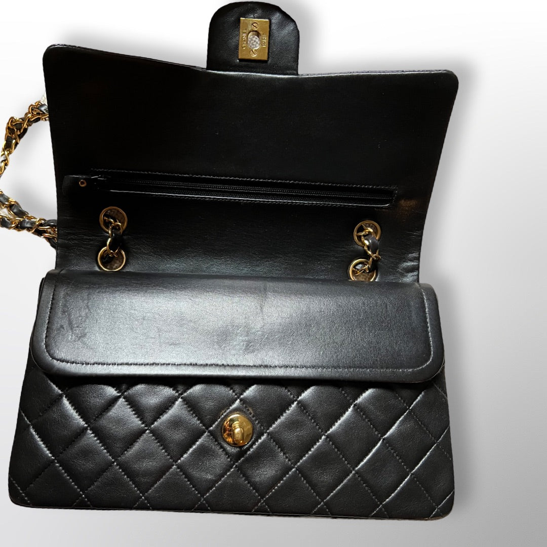 HOW to Buy A Vintage Chanel Bag on